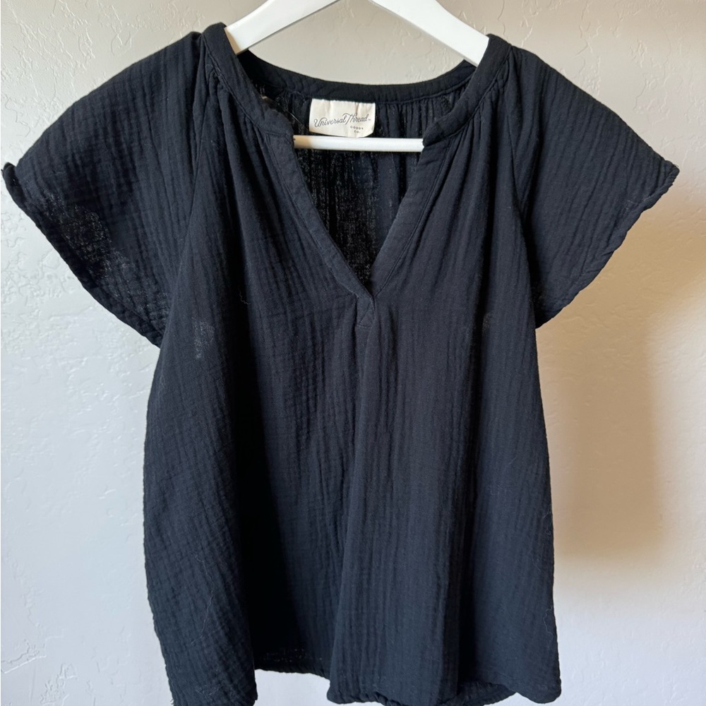 Universal Thread Black Ribbed Flutter Sleeve Top